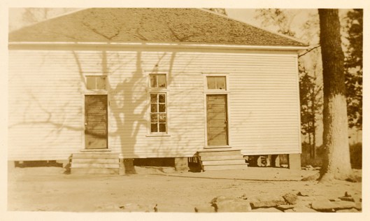 Flat Rock Baptist Church in the 1940s. Notice the two different entrances.