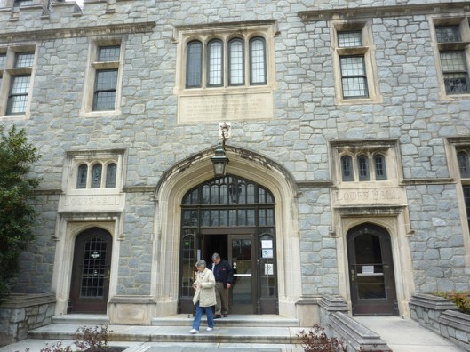 The front of Lowry Hall today. In 1941, it was not part of the Philip Weltner Library. 