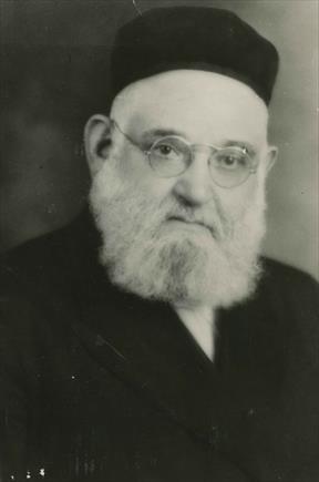Rabbi Eliyahu Kochin of Pittsburgh wrote to Rabbi Geffen in 1925 in hopes of finding out if Coca-Cola was kosher enough for Passover. He as rabbi to Tiphereth Israel Congregation in Pittsburgh. Photo courtesy of Corinne Azen Krause Photographs, Rauh Jewish Archives at the Heinz History Center.