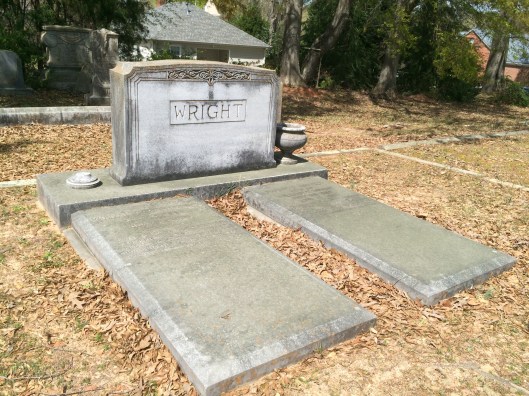 Congressman Wright and his first wife, Pauline, are buried near their daughters who died as children.
